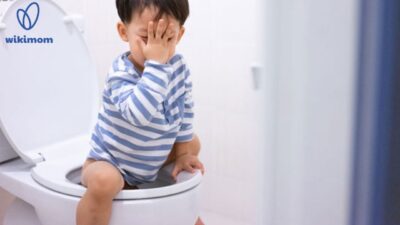 Trẻ bị táo bón lâu ngày, cha mẹ chớ xem thường!